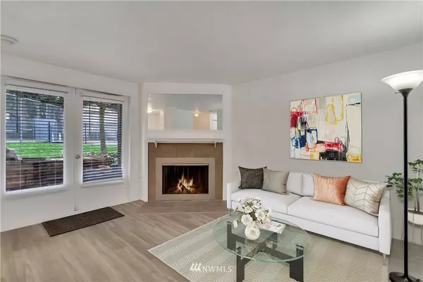 4715 176th ST SW #E7, Lynnwood, WA 98037