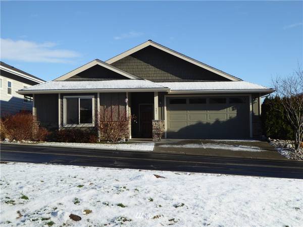 541 Village DR, Manson, WA 98831