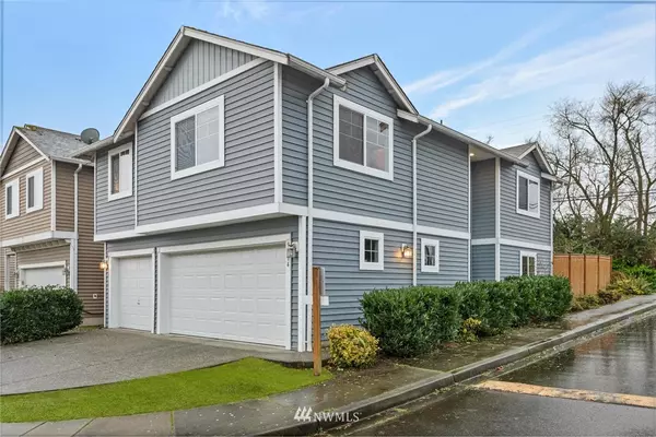 9904 27th DR SE #8, Everett, WA 98208