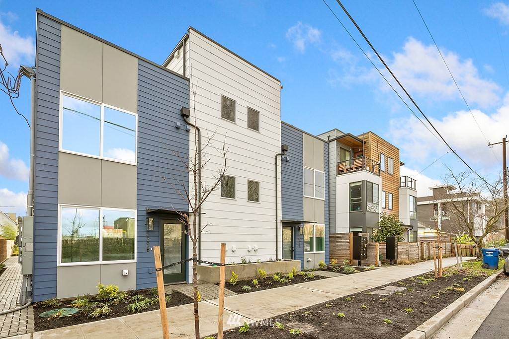 537 S Sullivan ST #B, Seattle, WA 98108