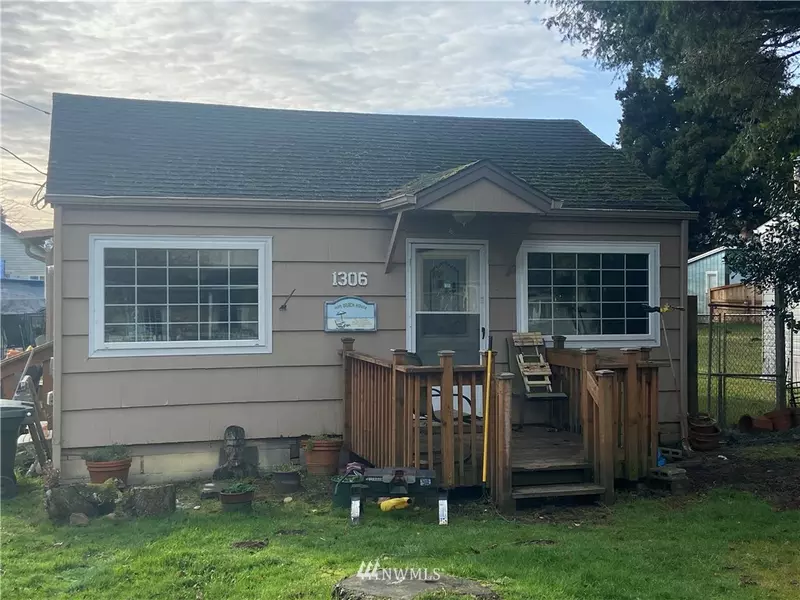 1306 264 PL, Ocean Park, WA 98640