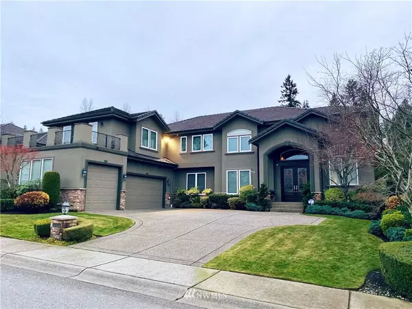 8219 155th AVE SE, Newcastle, WA 98059