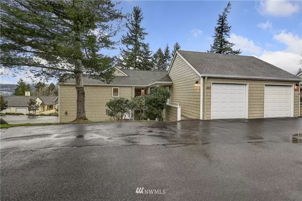 4037 Providence Point DR SE #2030, Issaquah, WA 98029