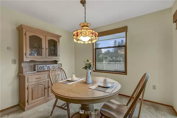 Issaquah, WA 98029,4037 Providence Point DR SE #2030