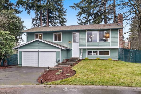 2445 SW 306th PL, Federal Way, WA 98023