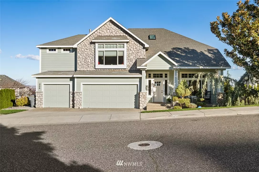 Richland, WA 99352,456 Meadow Hills DR