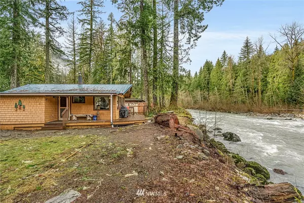 10016 351st DR NE, Granite Falls, WA 98252