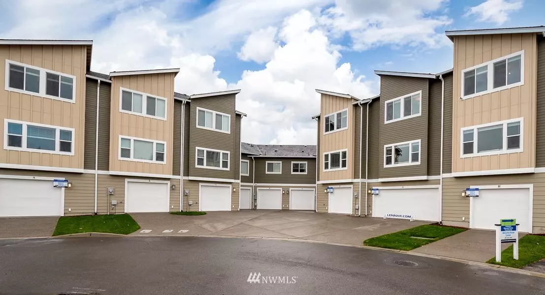 17531 110th AVE E #G, Puyallup, WA 98374
