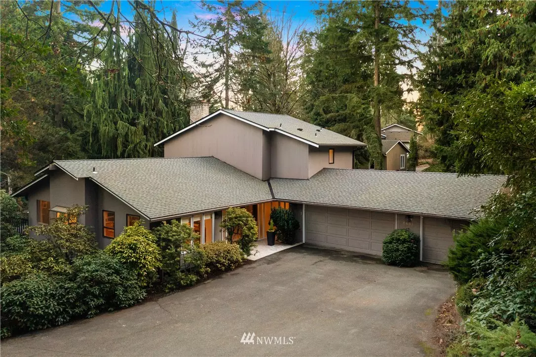 Mercer Island, WA 98040,6691 E Mercer WAY