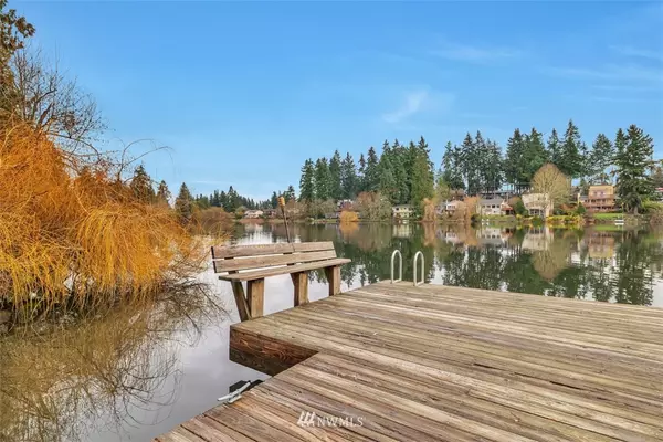 Shoreline, WA 98133,19528 Echo Lake PL N #B303