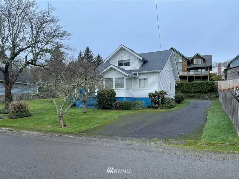 608 NE Willow ST, Ilwaco, WA 98624