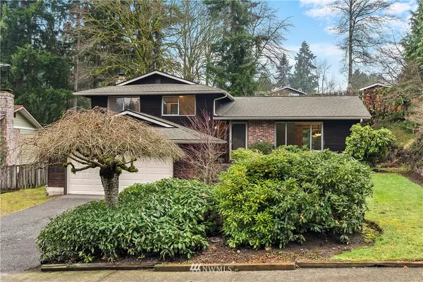 12610 NE 137th PL, Kirkland, WA 98034