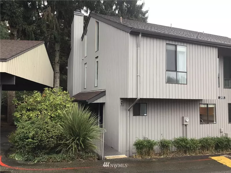 3428 108 PL NE #1, Bellevue, WA 98004