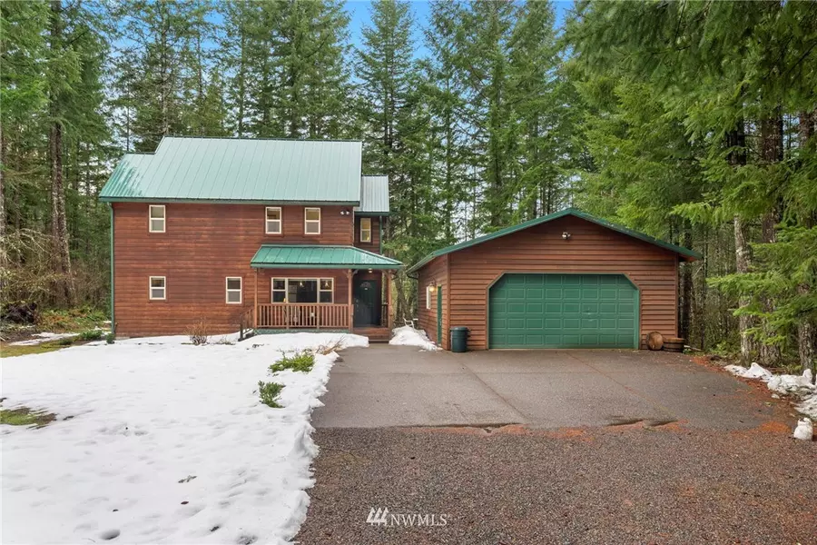 109 Tatoosh View DR, Packwood, WA 98361