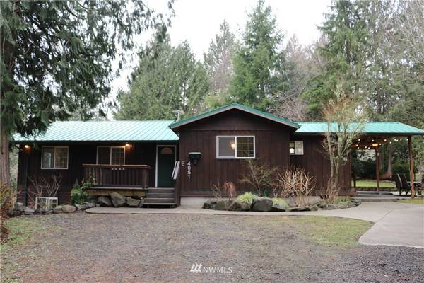 4051 E Grapeview Loop RD, Grapeview, WA 98546