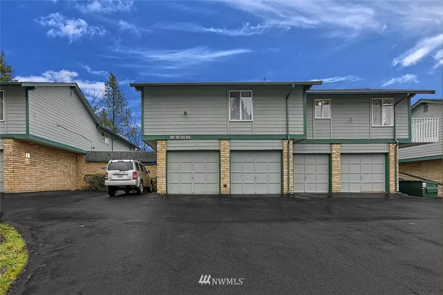 14542 30th AVE NE #10, Shoreline, WA 98155