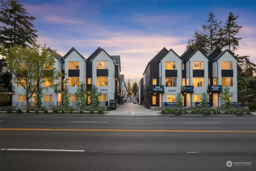 13341 C Greenwood AVE N, Seattle, WA 98133