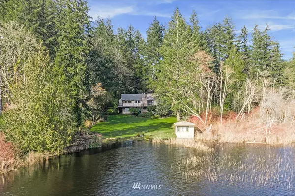 1918 State Game Access RD NW, Gig Harbor, WA 98332