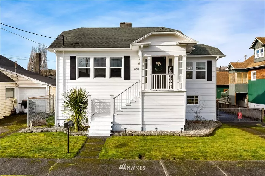 908 1st ST, Hoquiam, WA 98550