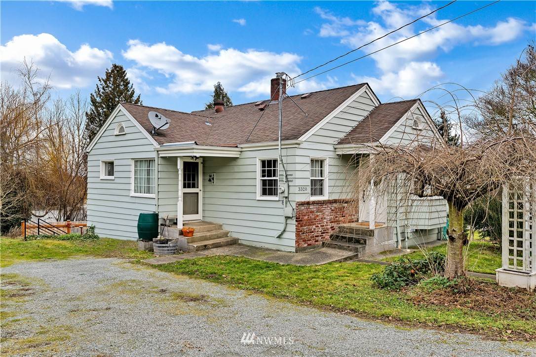 3320 S 132nd ST, Tukwila, WA 98168