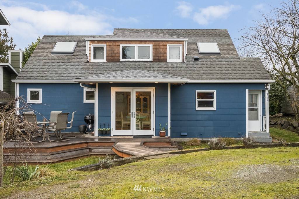 6715 35th AVE SW, Seattle, WA 98126