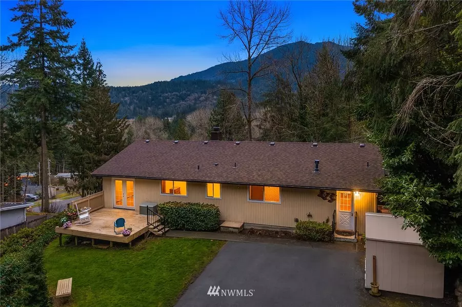 795 Wildwood BLVD SW, Issaquah, WA 98027