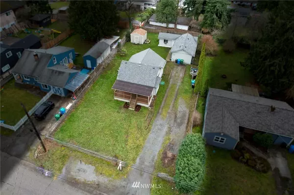 1561 NE 171st ST, Shoreline, WA 98155