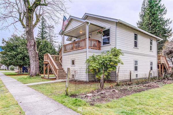 8163 Silva AVE SE, Snoqualmie, WA 98065