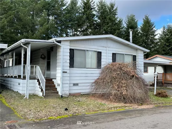 8820 51st Avenue Ct E #35, Tacoma, WA 98446