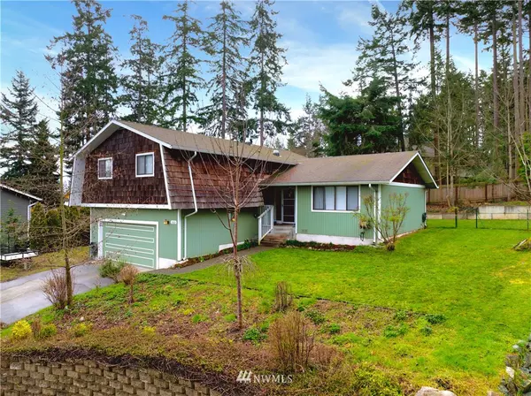 1163 SW 2nd AVE, Oak Harbor, WA 98277