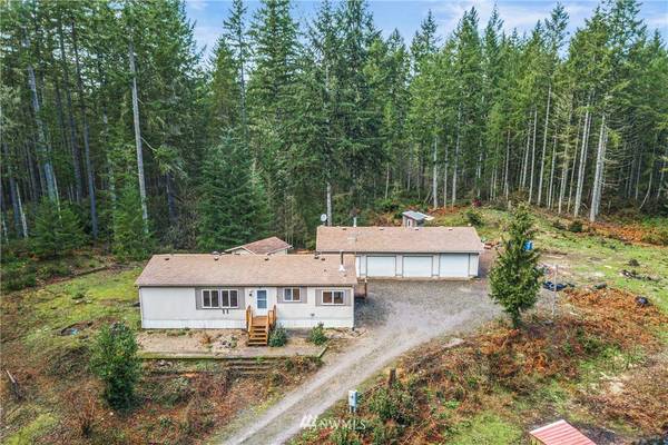 5411 SW Paradise LN, Port Orchard, WA 98367