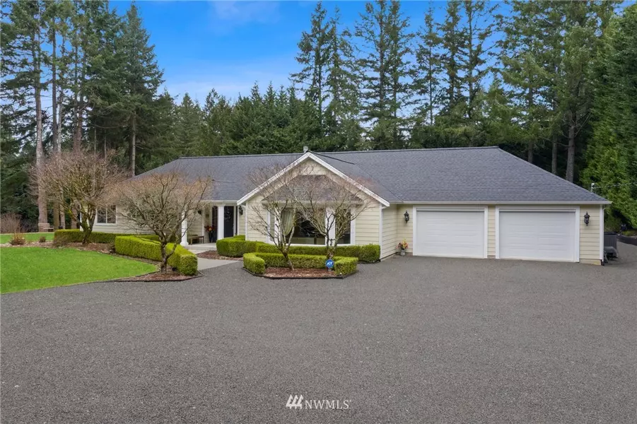 5043 SW Lake Helena RD, Port Orchard, WA 98367