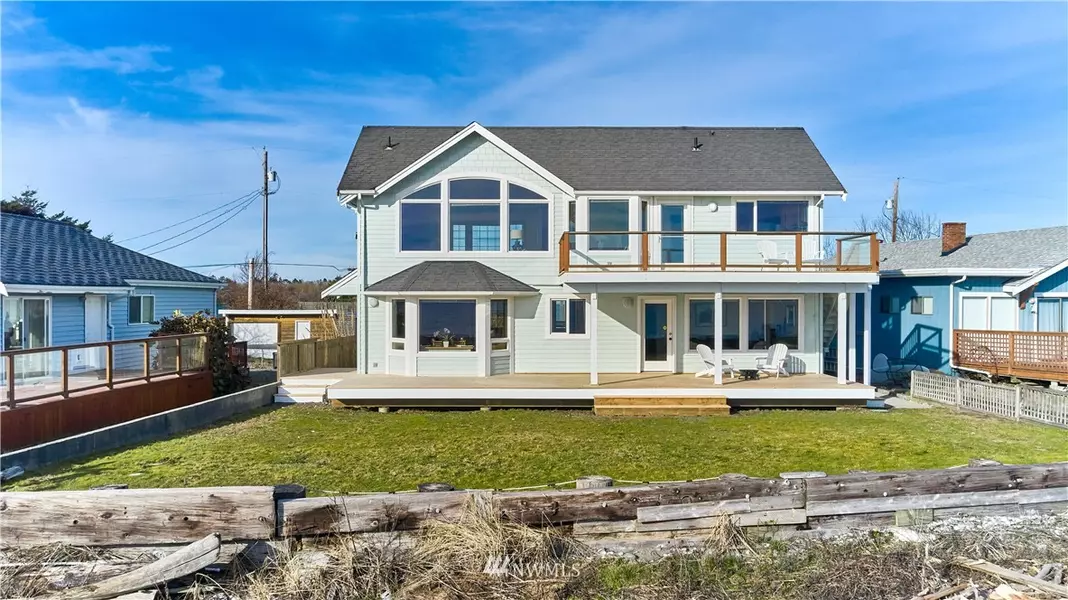 1433 Edwards DR, Point Roberts, WA 98281