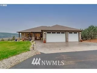 258 Lasalle DR, Kelso, WA 98626