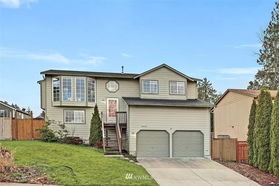 8424 5th PL SE, Lake Stevens, WA 98258