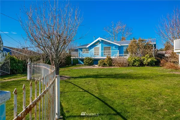 Point Roberts, WA 98281,1952 Waldron PL