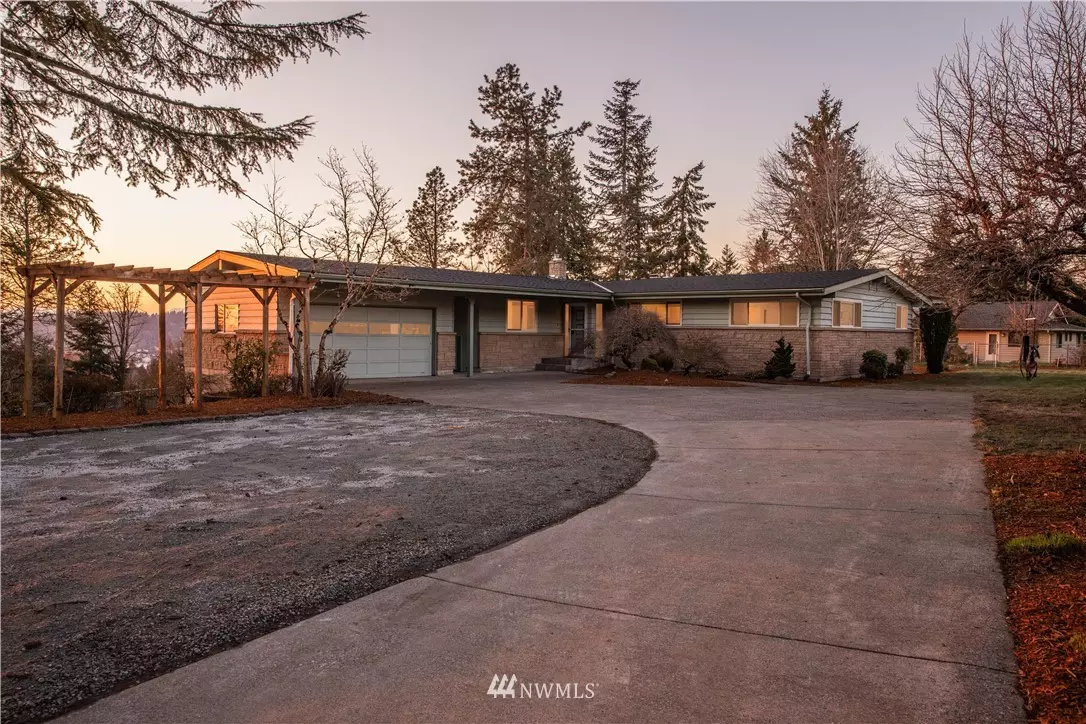 Newcastle, WA 98056,11400 SE May Creek Park DR