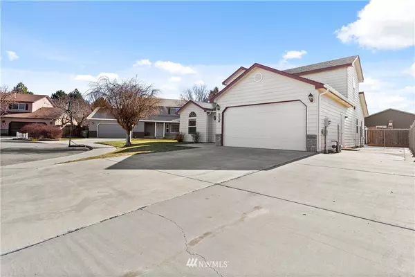 Kennewick, WA 99336,7139 W 3rd PL