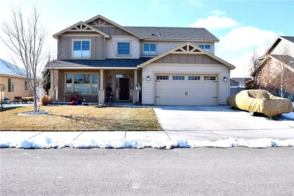 921 Country AVE, Quincy, WA 98848