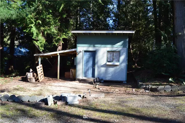 Port Orchard, WA 98366,1076 PUGET DR E