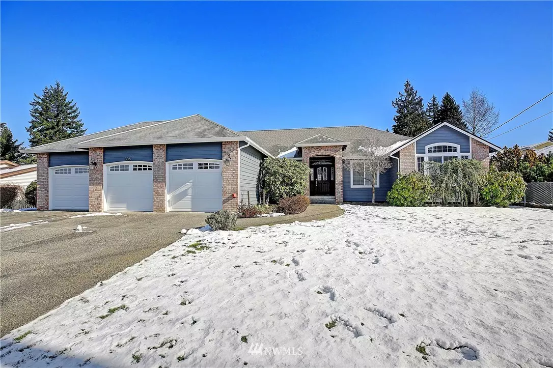 Camano Island, WA 98282,308 Edinburgh DR