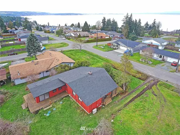 Camano Island, WA 98282,1914 Edgewood DR