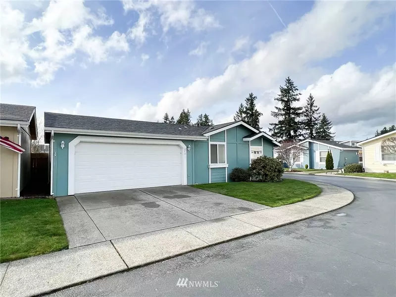 24011 223rd PL SE, Maple Valley, WA 98038