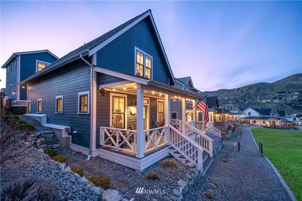 523 Mackinaw LN, Chelan, WA 98816