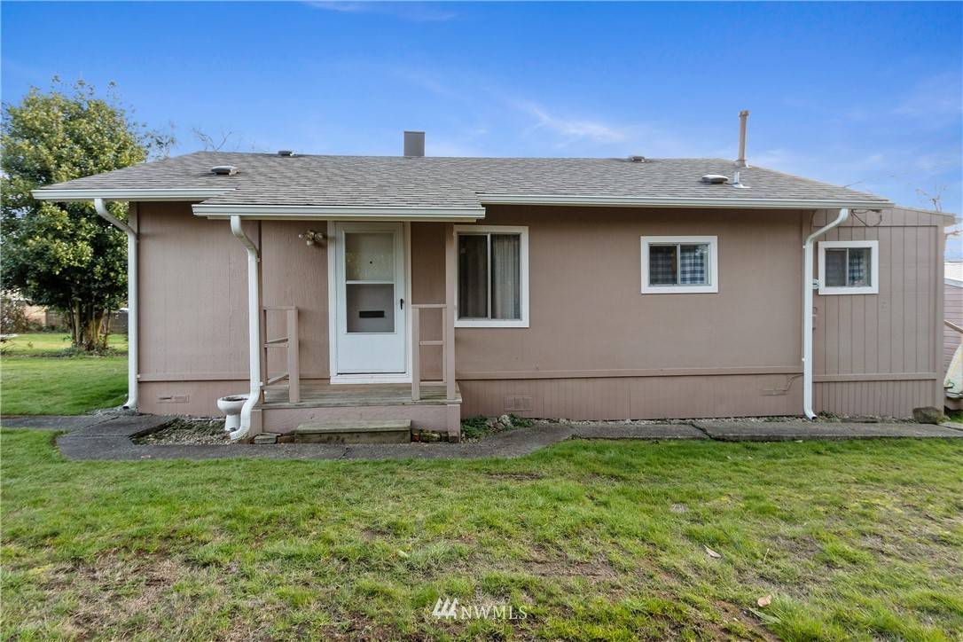 6106 S Thompson AVE, Tacoma, WA 98409