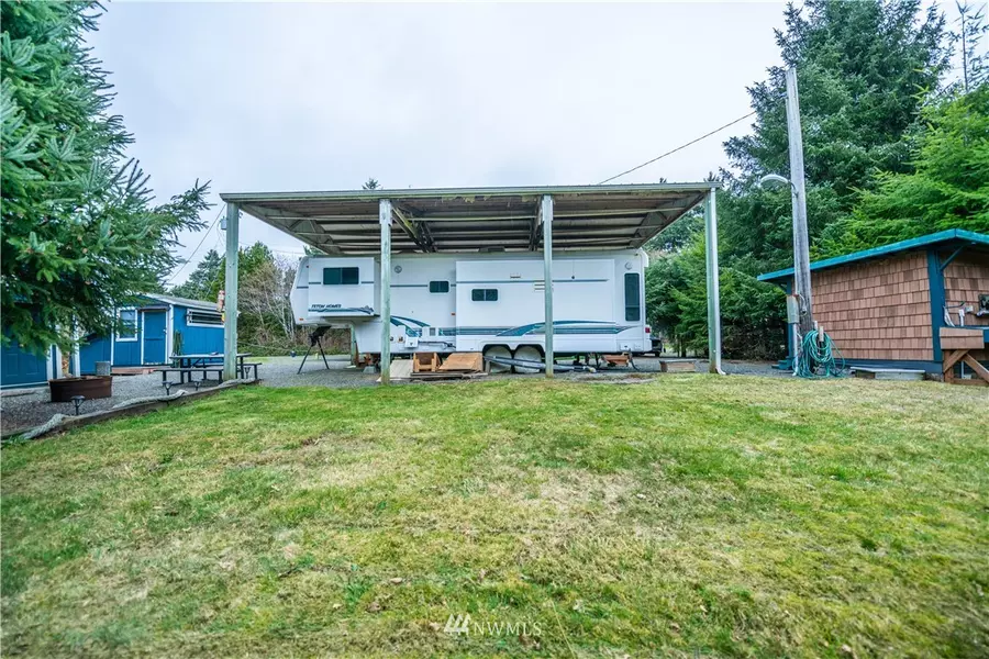 22 Viewcrest DR, Copalis Beach, WA 98535