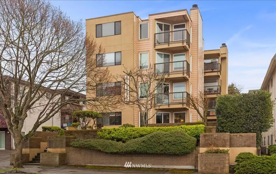 5642 California AVE SW #7, Seattle, WA 98136