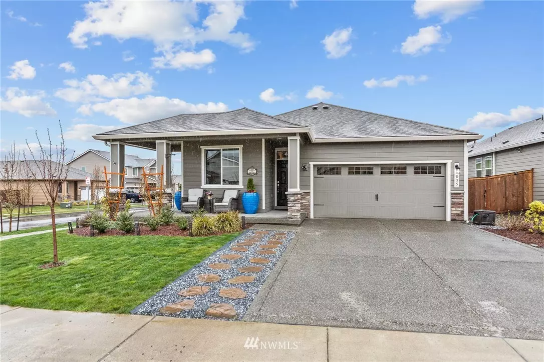 Enumclaw, WA 98022,835 Riley DR E