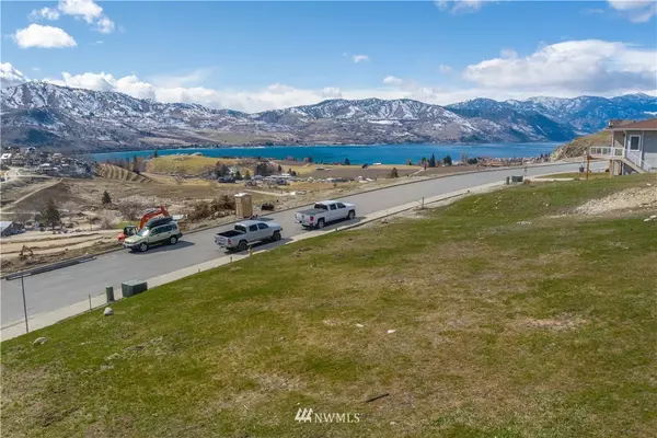 113 Hillcrest PL, Chelan, WA 98816