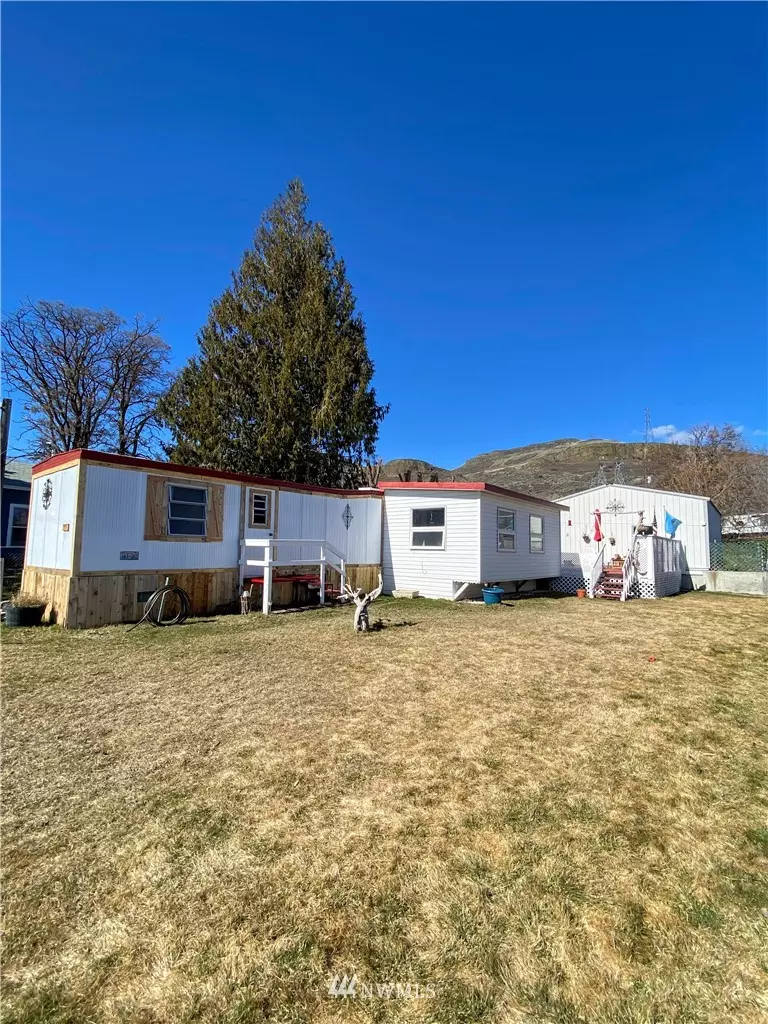 Grand Coulee, WA 99133,304 E ST